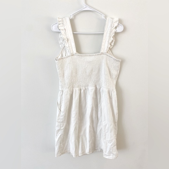 ☀️ White Ruffle Denim Mini Dress - Size L  🌸 - Picture 4 of 9